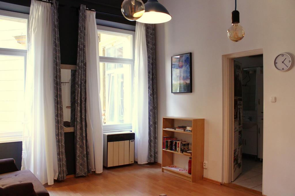 Bpm-Comfy Stay Bajcsy บูดาเปสต์ ภายนอก รูปภาพ
